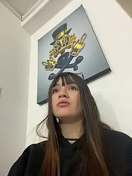 angel natural online show from November 2025 07:46:02 PM