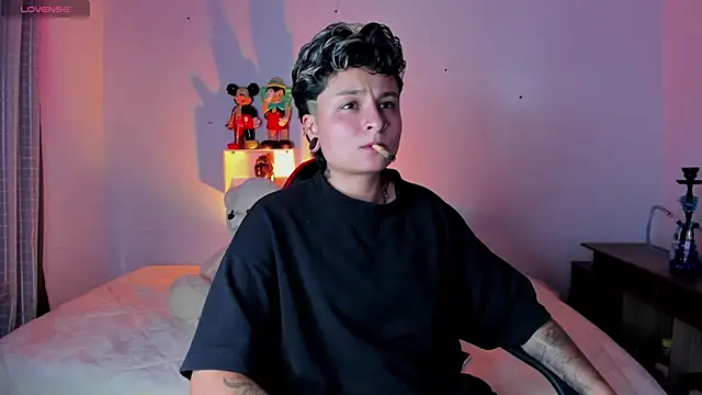 Snapshot of ZuryRamirez_ chatting on May 2026 08:38:02 PM ZuryRamirez online show from May 2026 08:38:02 PM