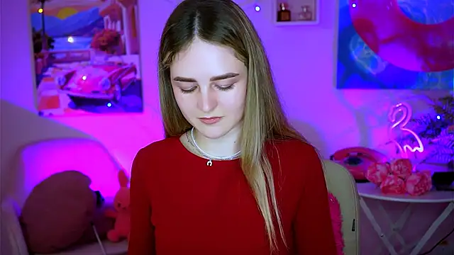 Snapshot of DeboraLarson chatting on February 2025 07:07:01 AM DeboraLarson online show from February 2025 07:07:01 AM