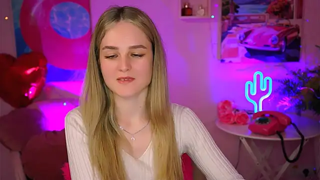 Snapshot of DeboraLarson chatting on March 2025 09:53:02 AM DeboraLarson online show from March 2025 09:53:02 AM