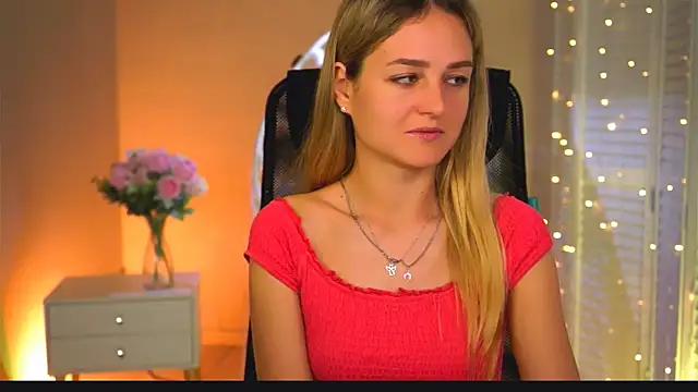 Snapshot of DeboraLarson chatting on July 2026 04:15:01 AM DeboraLarson online show from July 2026 04:15:01 AM