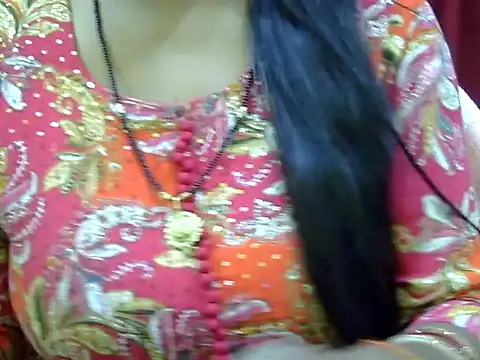 Snapshot of HOT-SEEMAA chatting on October 2025 06:58:02 PM HOT-SEEMAA online show from October 2025 06:58:02 PM