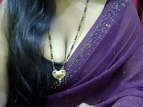 HOT-SEEMAA online show from November 2025 07:13:02 PM