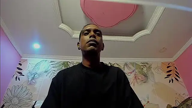 bigblackhotx1 online show from January 2026 01:13:02 PM