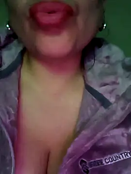 Kasandra02 online show from February 2026 03:15:02 AM