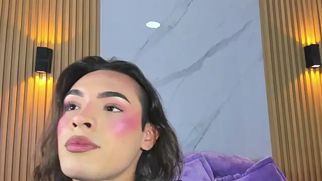 Snapshot of miss_Ari chatting on December 2024 07:22:01 PM miss Ari online show from December 2024 07:22:01 PM