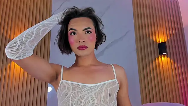 Snapshot of miss_Ari chatting on December 2024 07:32:02 PM miss Ari online show from December 2024 07:32:02 PM