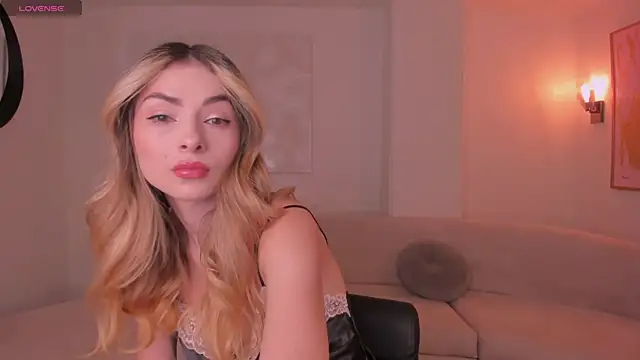 Snapshot of StacyWoods chatting on July 2026 11:13:02 AM StacyWoods online show from July 2026 11:13:02 AM