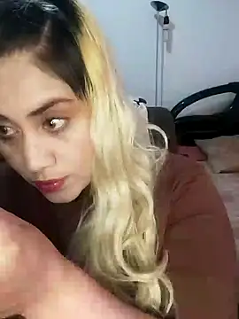 Snapshot of Mia_queenOfBlowjob chatting on October 2025 08:09:02 PM Mia queenOfBlowjob online show from October 2025 08:09:02 PM