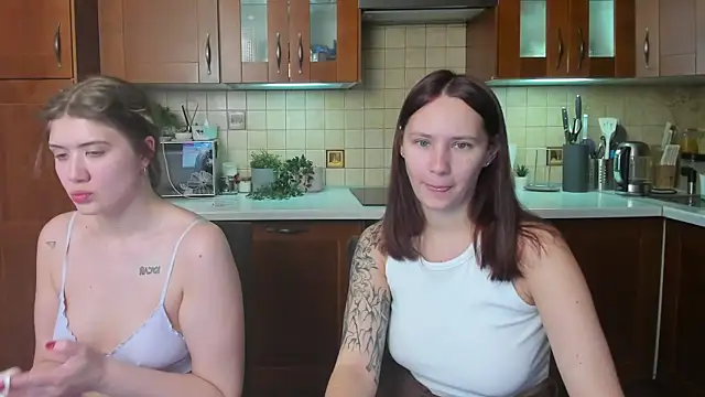 HotCaramellsTV online show from May 2026 10:54:02 AM