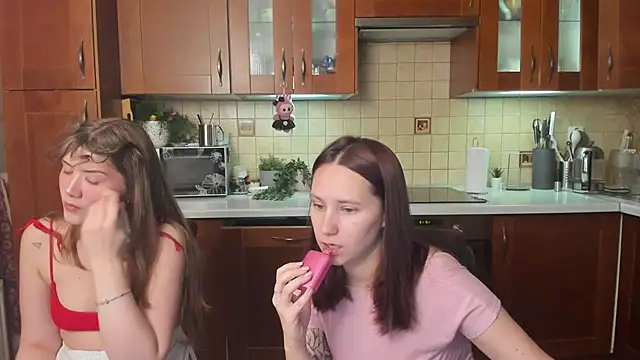 HotCaramellsTV online show from May 2026 11:15:02 AM