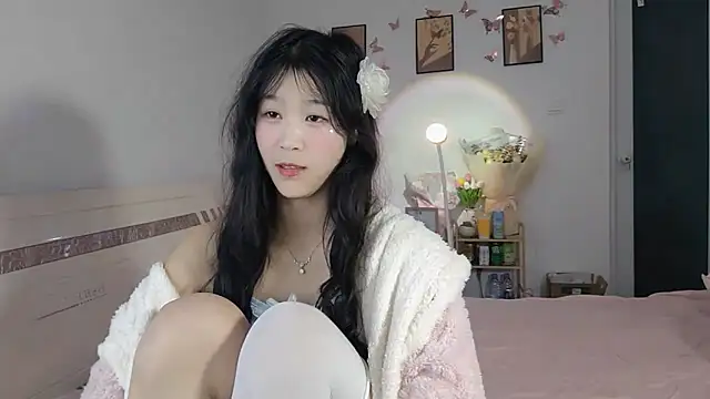 Luminous163 online show from March 2025 01:09:01 PM