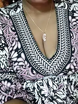 sophia600 online show from December 2024 05:02:01 PM