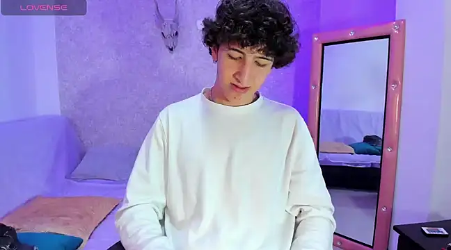 Kerverr  online show from January 2025 08:43:01 PM