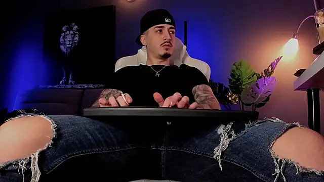 uptomatty online show from February 2026 07:40:01 AM