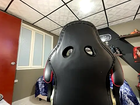 marcel crawford96 online show from November 2025 05:01:02 PM