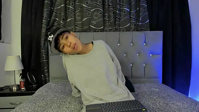 nova sex01 online show from February 2025 04:05:01 AM