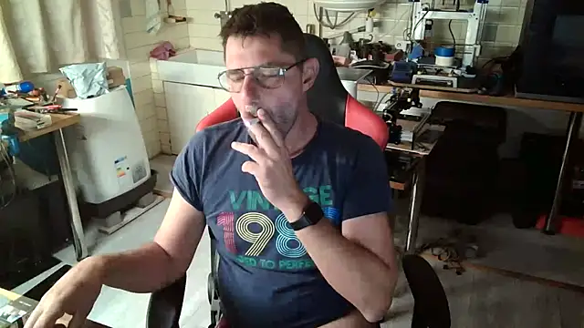Snapshot of snork80 chatting on October 2025 06:01:02 AM snork80 online show from October 2025 06:01:02 AM