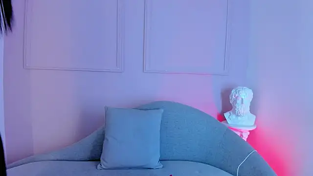 Snapshot of victoria_milann chatting on December 2025 02:37:01 PM victoria milann online show from December 2025 02:37:01 PM