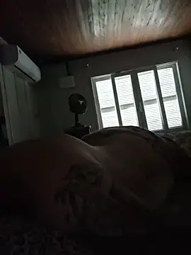 KAZADO LIBERAL online show from October 2025 03:56:02 PM