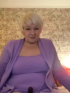 Snapshot of Laura_Millf chatting on January 2025 07:50:02 PM Laura Millf online show from January 2025 07:50:02 PM