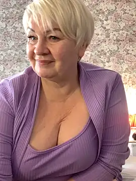 Snapshot of Laura_Millf chatting on February 2025 09:16:01 AM Laura Millf online show from February 2025 09:16:01 AM