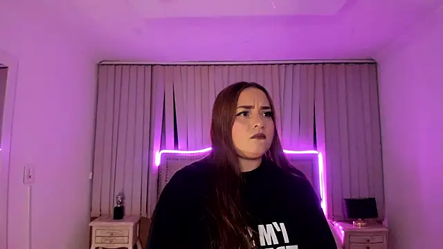 Snapshot of Valentina_Se chatting on December 2024 01:47:02 AM Valentina Se online show from December 2024 01:47:02 AM