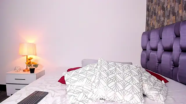 IsabellaAnngel online show from January 2025 11:43:01 PM