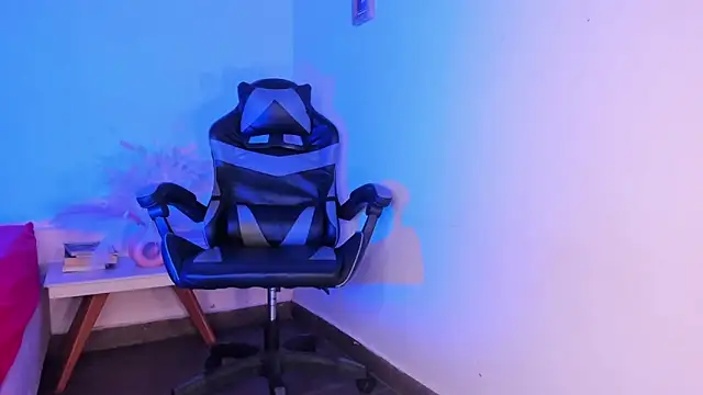 Alexx tc online show from November 2025 09:44:02 AM