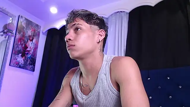 Snapshot of Sexys_Boys_Hot1 chatting on June 2026 06:52:02 AM Sexys Boys Hot1 online show from June 2026 06:52:02 AM