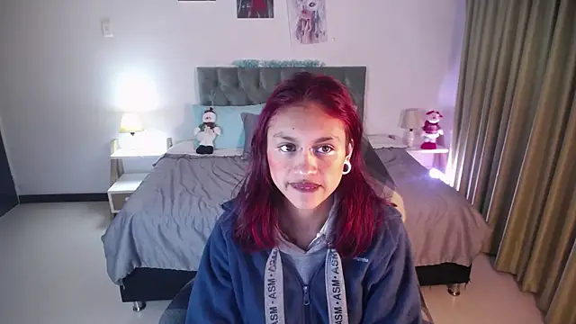 Snapshot of Kat_cute_ chatting on December 2024 10:02:01 AM Kat cute online show from December 2024 10:02:01 AM