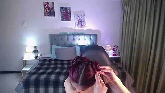 Snapshot of Kat_cute_ chatting on December 2024 02:49:02 AM Kat cute online show from December 2024 02:49:02 AM