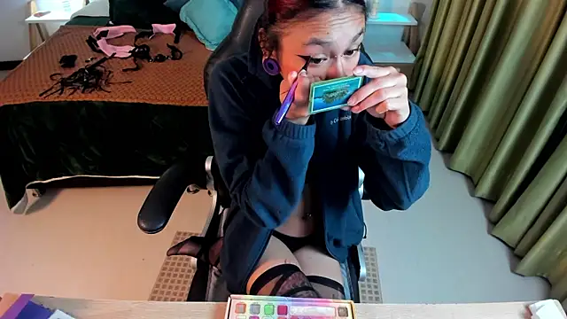 Snapshot of Kat_cute_ chatting on March 2025 07:04:02 AM Kat cute online show from March 2025 07:04:02 AM