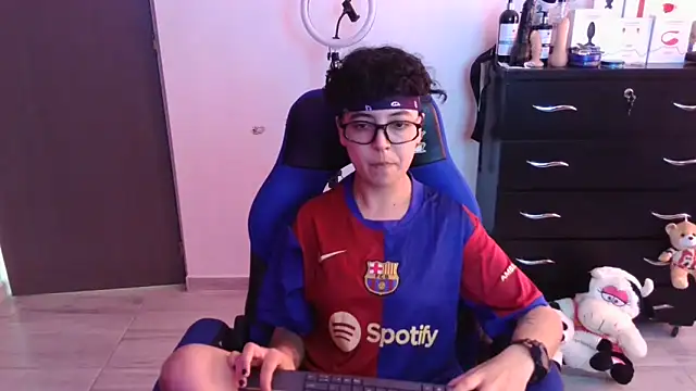 thomascooper7 online show from November 2025 07:01:02 PM