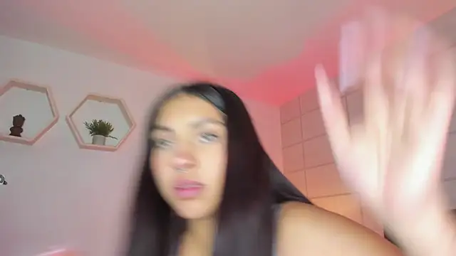 Snapshot of Christine_Laam chatting on September 2025 11:54:02 AM Christine Laam online show from September 2025 11:54:02 AM