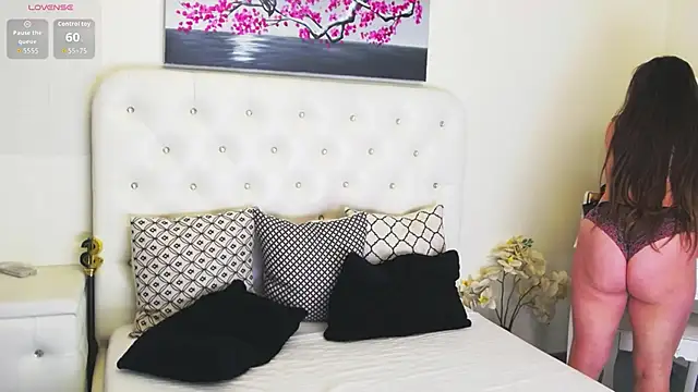 Ysabell01 online show from December 2025 05:26:01 AM