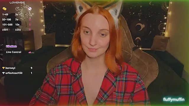 Snapshot of Fluffy_muffin_ chatting on February 2025 09:49:02 PM Fluffy muffin online show from February 2025 09:49:02 PM