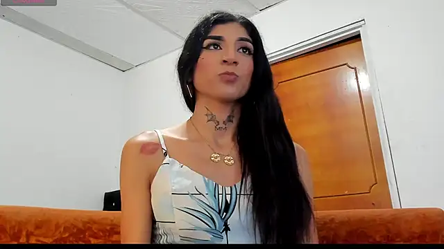 Snapshot of chloe_evanx_ chatting on December 2024 09:13:02 PM chloe evanx online show from December 2024 09:13:02 PM