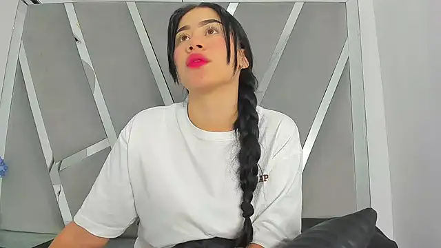 Sofia-candyht online show from January 2025 09:05:02 PM