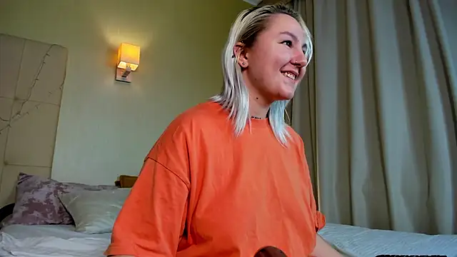 Debbie Taylor online show from December 2024 09:08:02 PM