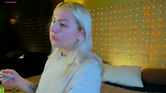 Debbie Taylor online show from April 2026 05:27:01 PM