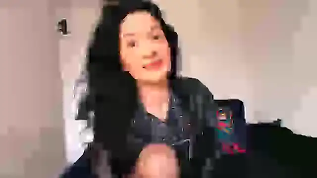 Snapshot of miabeautyxx chatting on February 2026 01:55:01 PM miabeautyxx online show from February 2026 01:55:01 PM