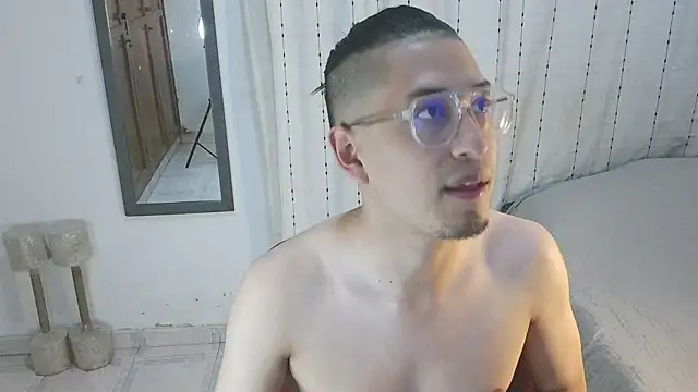 Snapshot of Orionferrer- chatting on December 2025 12:18:02 AM Orionferrer- online show from December 2025 12:18:02 AM