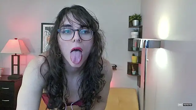 Snapshot of transbate chatting on January 2025 06:17:02 PM transbate online show from January 2025 06:17:02 PM