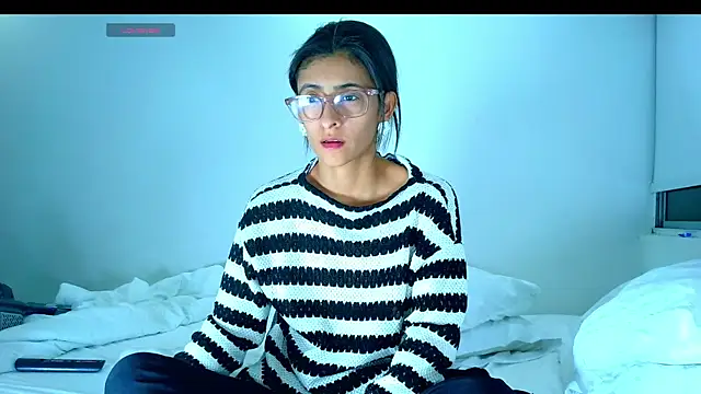 Snapshot of thedianakaro chatting on October 2025 04:44:01 AM thedianakaro online show from October 2025 04:44:01 AM