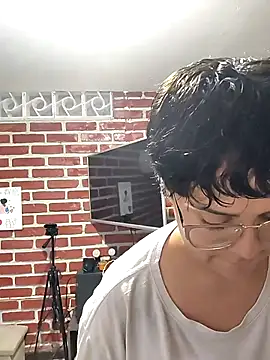 Snapshot of KatInk chatting on December 2025 09:52:02 PM KatInk online show from December 2025 09:52:02 PM