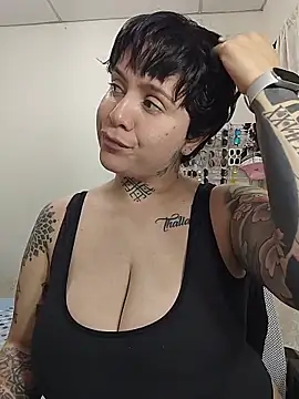 Snapshot of KatInk chatting on February 2026 11:23:01 PM KatInk online show from February 2026 11:23:01 PM