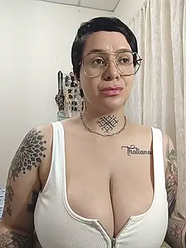 Snapshot of KatInk chatting on February 2026 01:51:02 PM KatInk online show from February 2026 01:51:02 PM