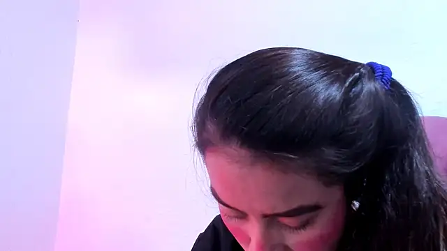 teffy lee online show from February 2025 08:51:02 PM