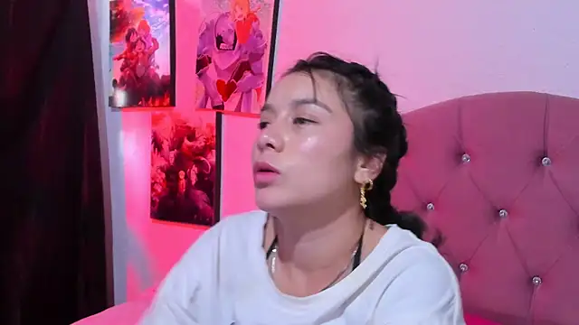 teffy lee online show from June 2026 08:35:01 PM